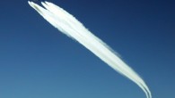 CHEMTRAILS: Nos estan Fumigando.. ( Veneno en la atmosfera) Como dice el titulo , es algo ya viejo pero es de gran importancia se trata de los CHEMTRAILS no sabes que significa? mira: Los chemtrails son un fenómeno que...